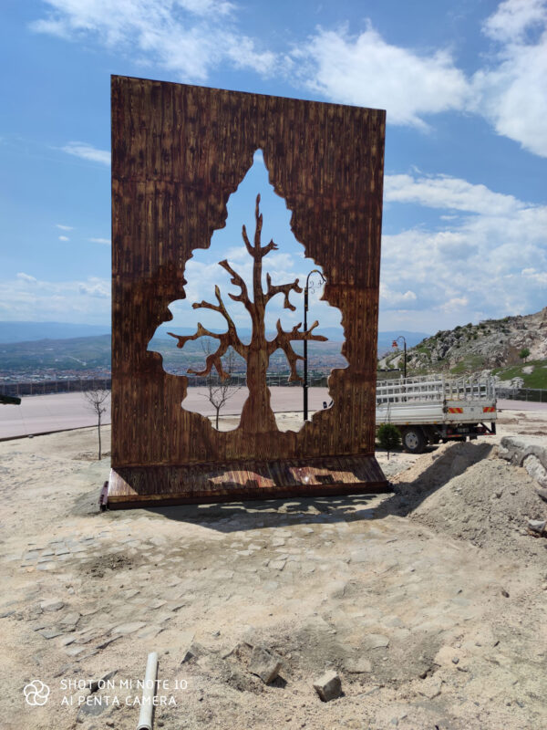 City Monumen Symbol Production (29)